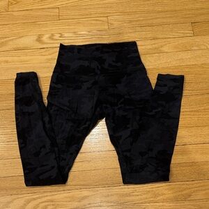 Black Cameo Leggings